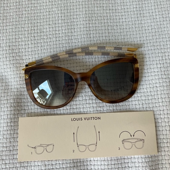 LOUIS VUITTON Damier Azur Charlotte Sunglasses Z0917W Tortoise Multi Pivot Flat - Picture 5 of 16